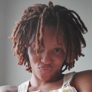 Meet your Posher, Eshi